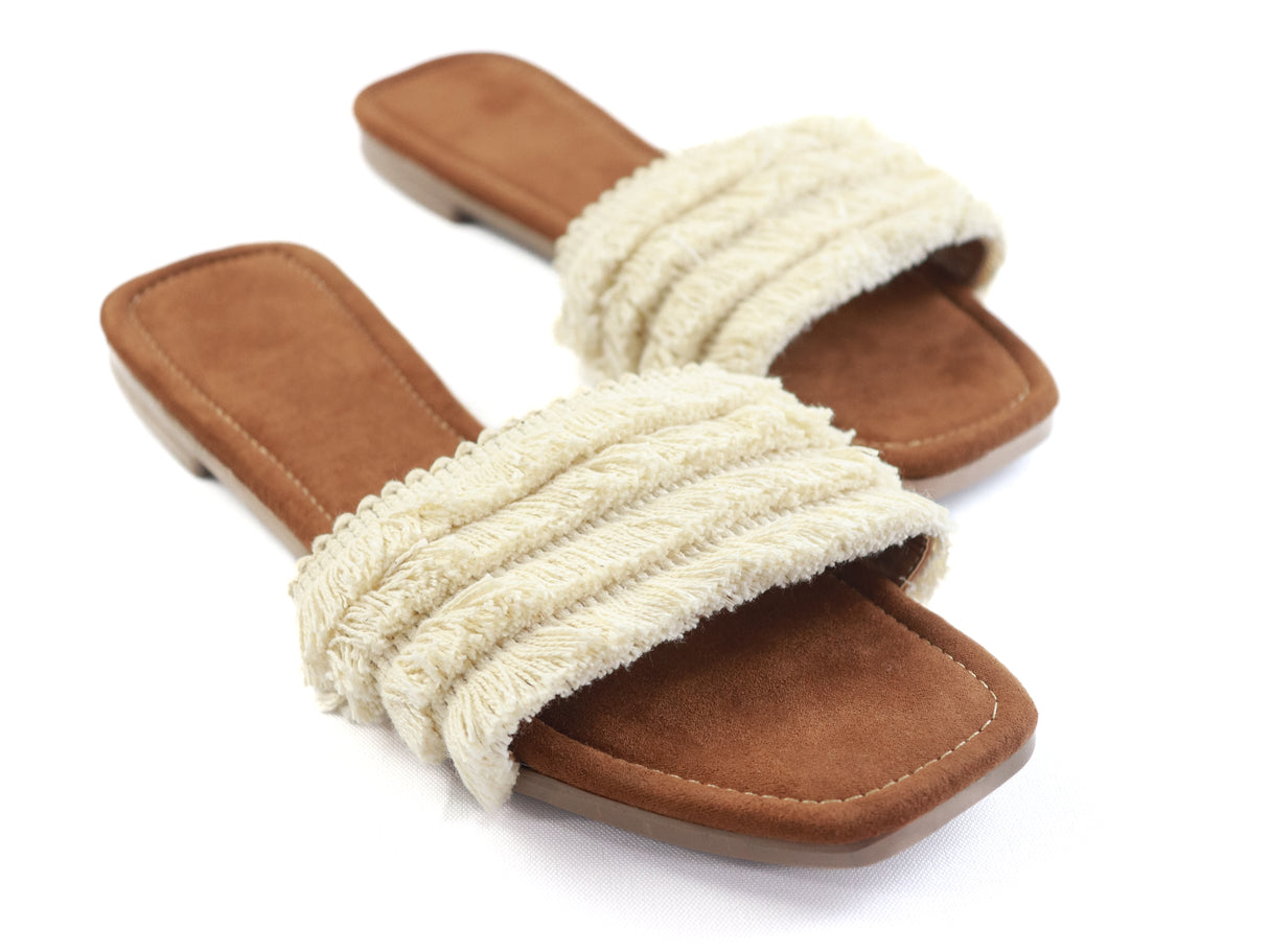 Natural Fringe Slide Sandals – Casual Elegance for Every Step